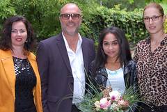 Bild oben: die frisch gebackene Kauffrau Rosalinda Gassner (Mitte) umrahmt von Patrizia Bertsch (links), Dr. Marcello Scarnato und Marina Malbašic anlässlich der gebührenden Firmenfeier.